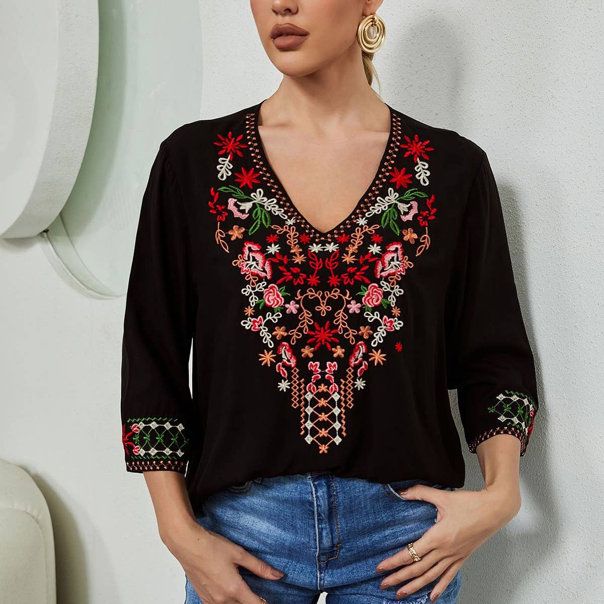 COTTON LOOSE DEEP V EMBROIDERED TOP_CWTBLL0818