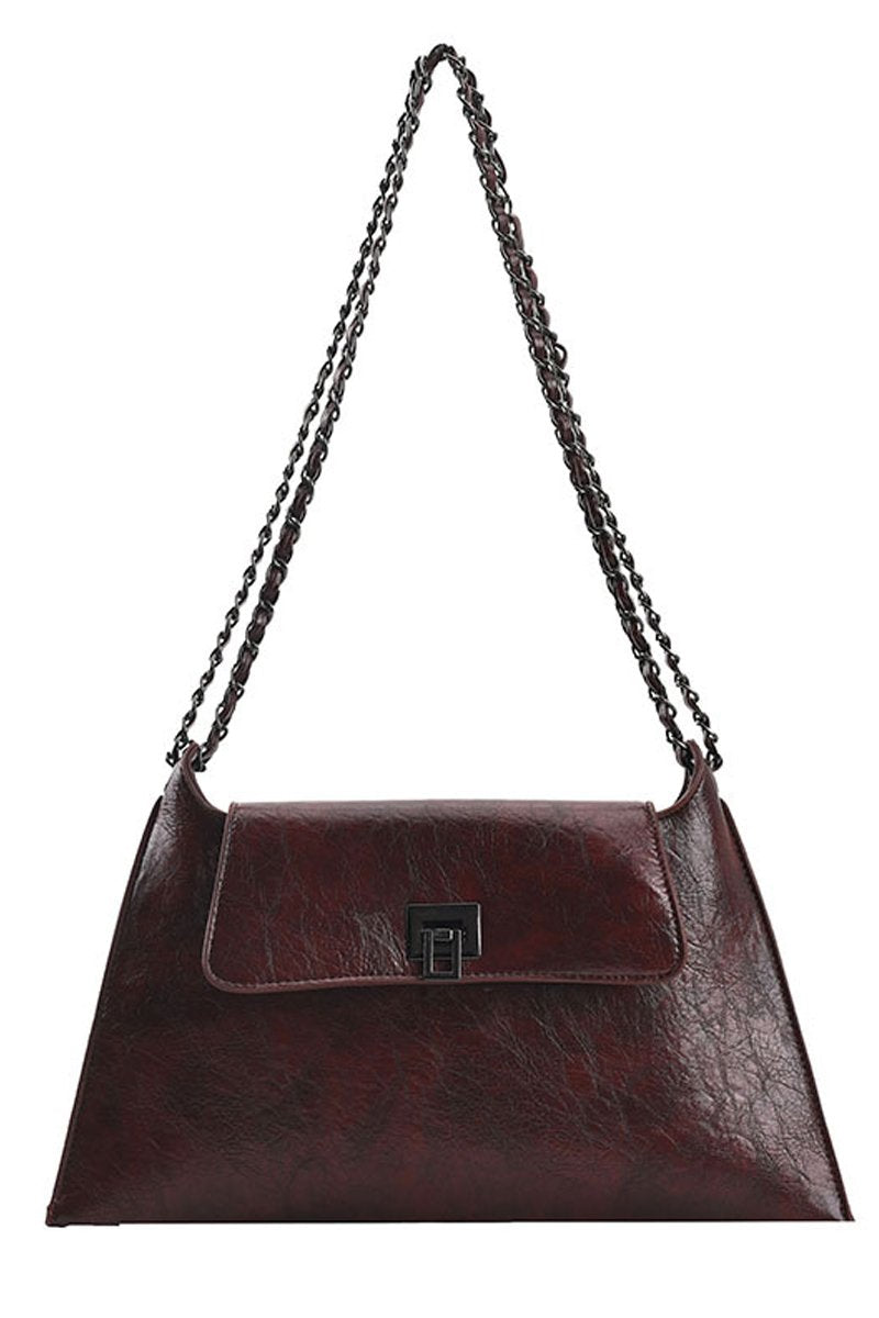 SOFT LEATHER ONE SHOULDER ENVELOPE BAG