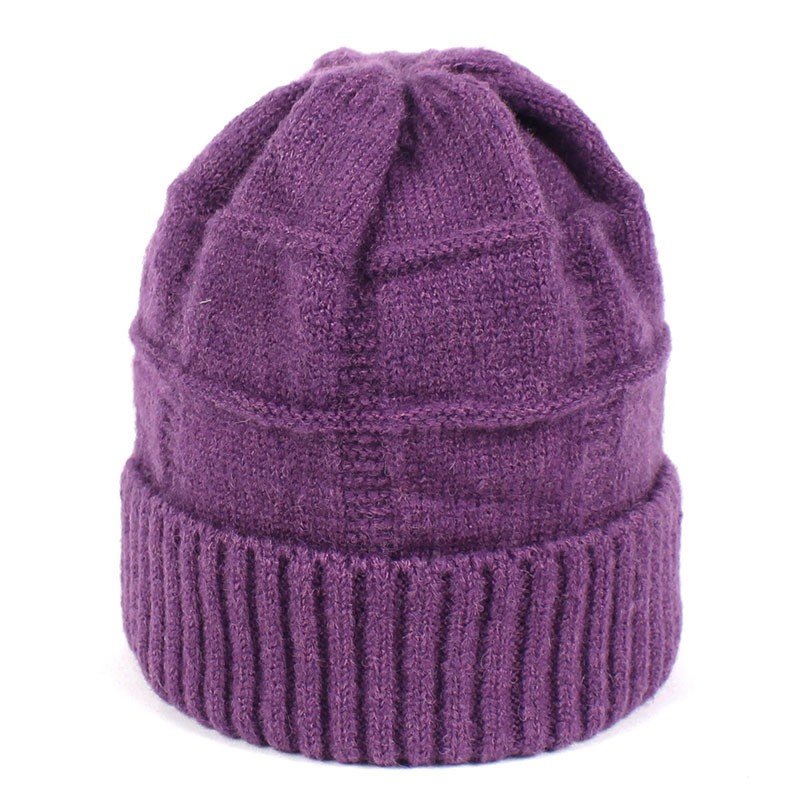 SIMPLE TRENDY FASHION BEANIE