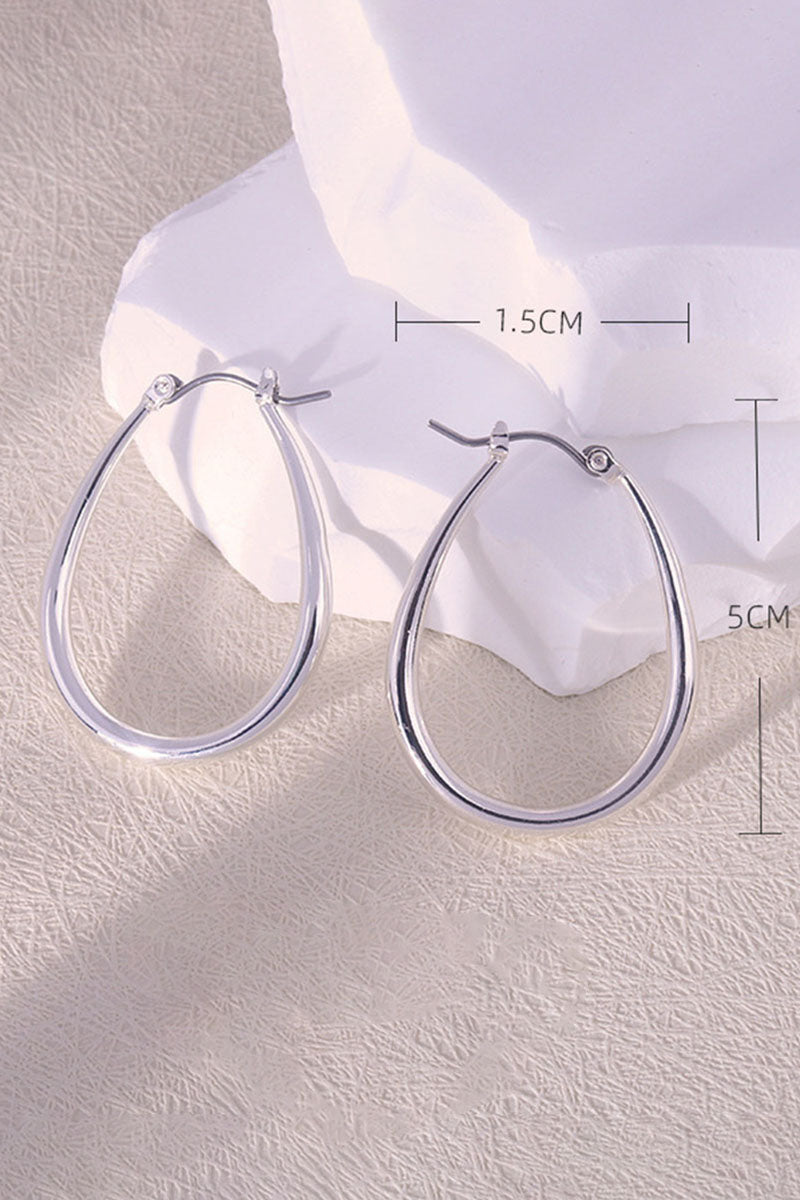 MINIMALIST HOOP EARRINGS