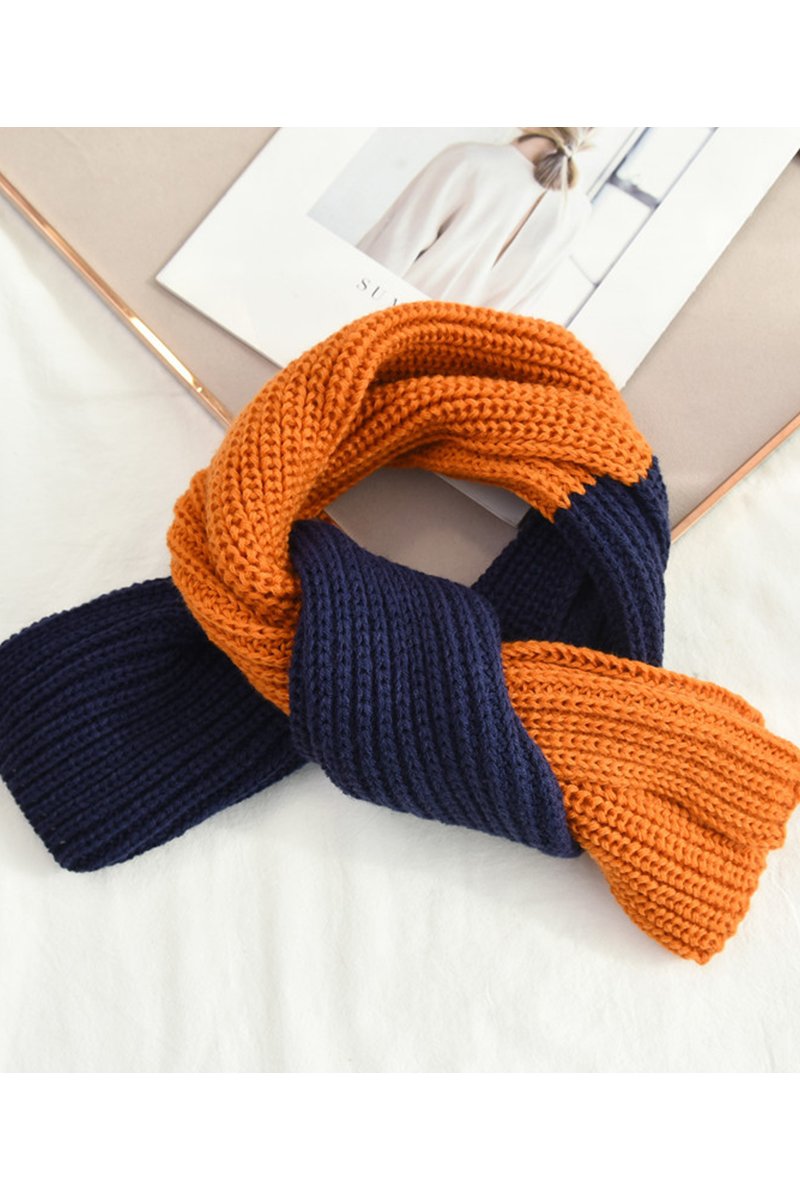 COLOR BLOCKED WAFFLE KNIT COZY SCARF