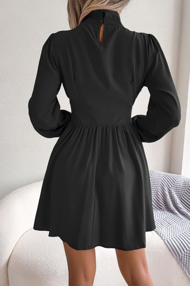 WOMEN FRONT CUT OUT DETAILED HIGH NECK DRESS