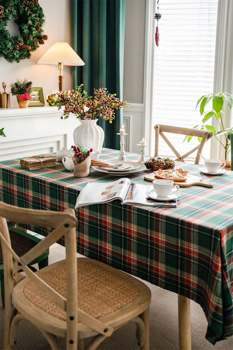 PLAID PATTERN TABLE CLOTH