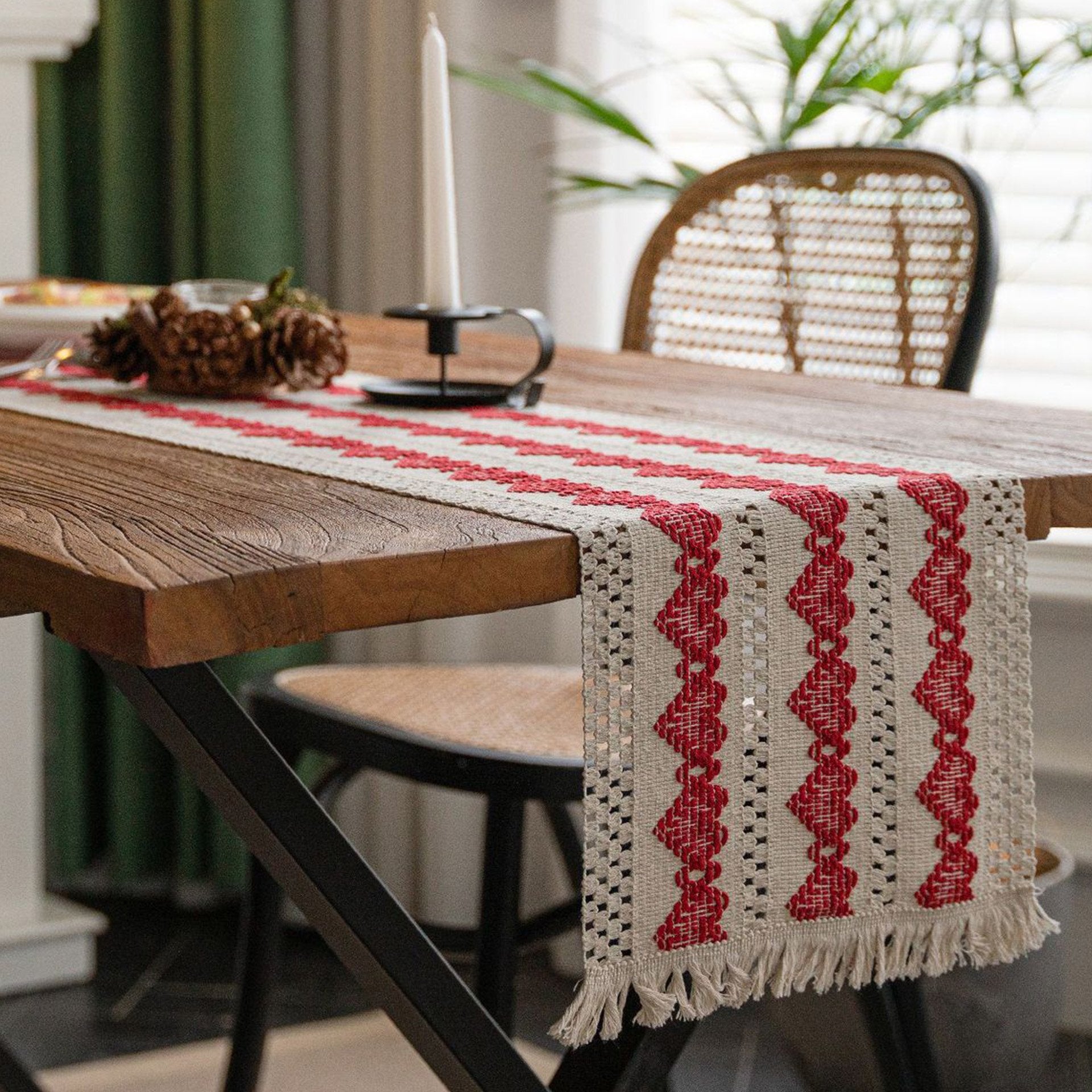 MULTI PATTERNED TABLE CLOTH TABLE RUNNER