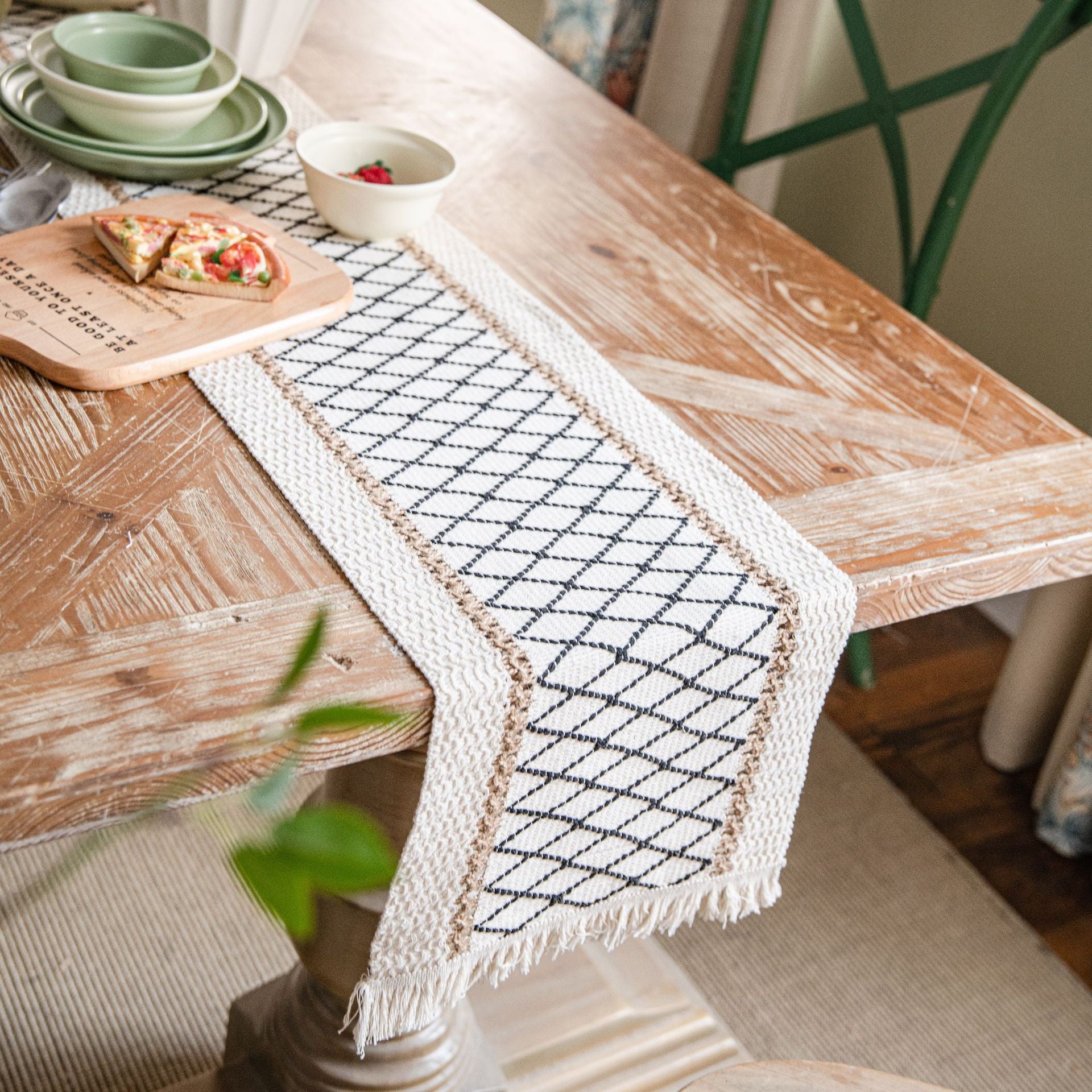 MULTI PATTERNED TABLE CLOTH TABLE RUNNER