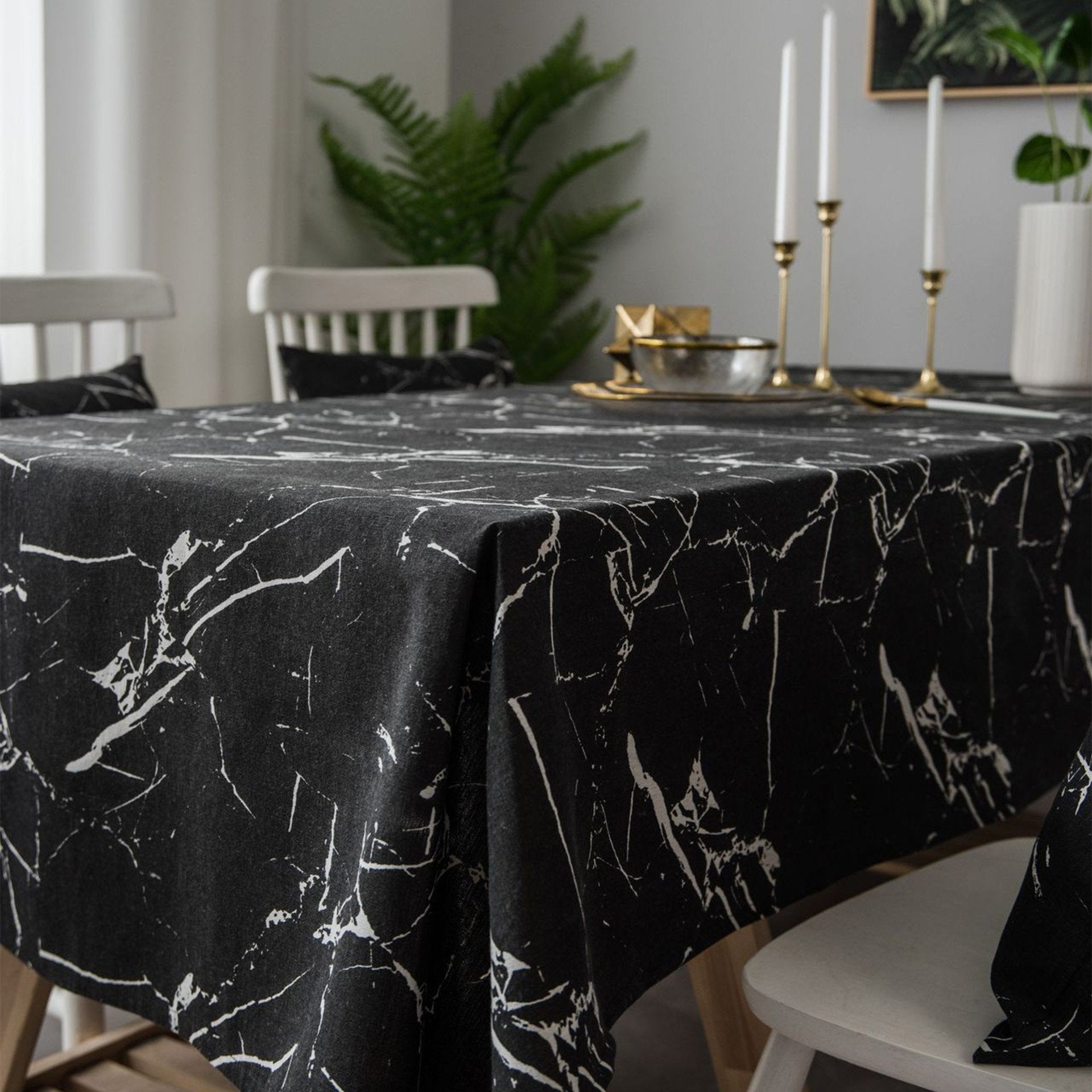 MARBLE PATTERNED COSY TABLECLOTHS