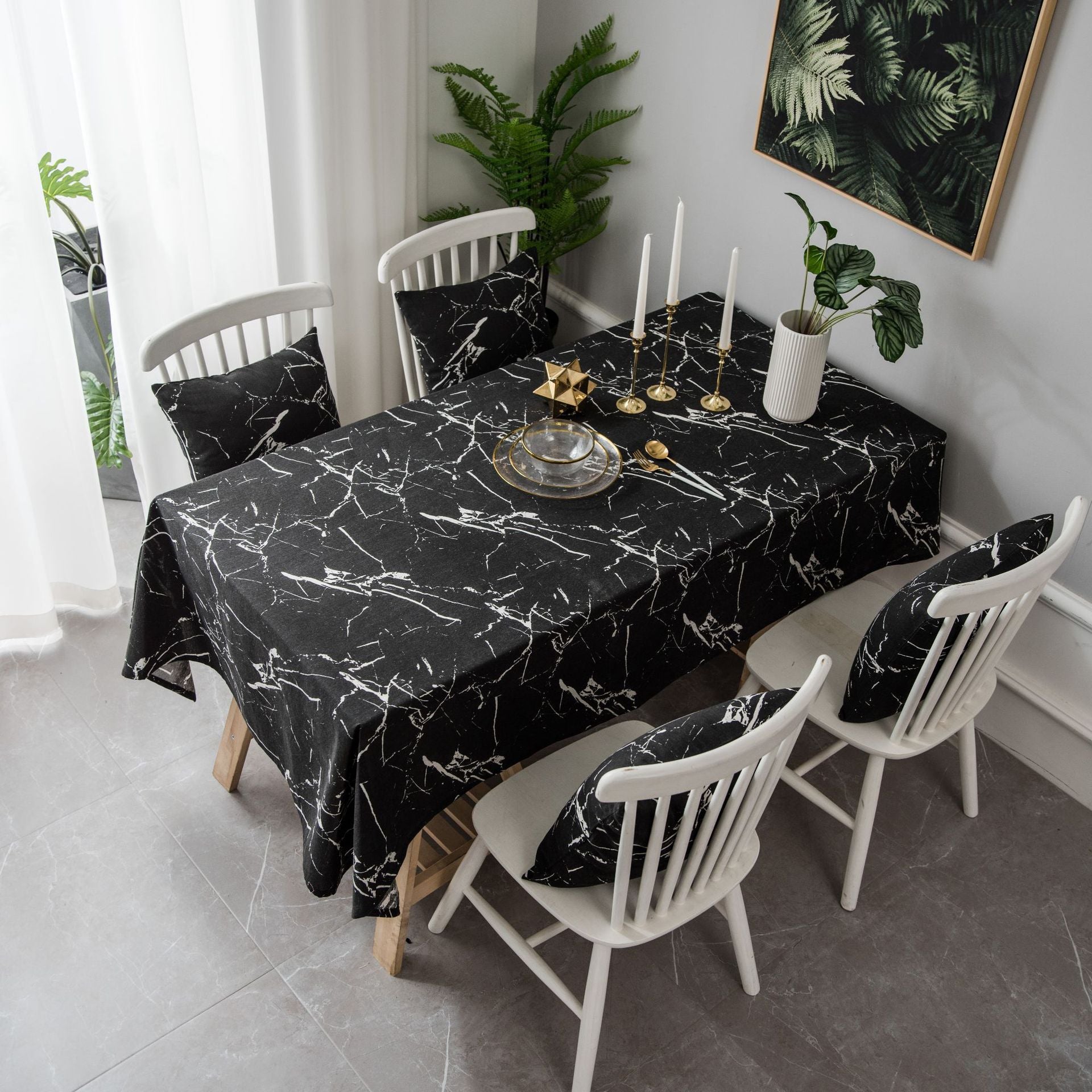 MARBLE PATTERNED COSY TABLECLOTHS