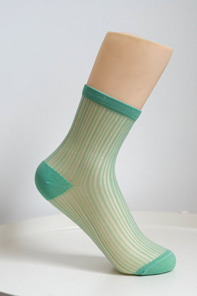 SOLID COLOR MID TUBE TIDE SOCKS