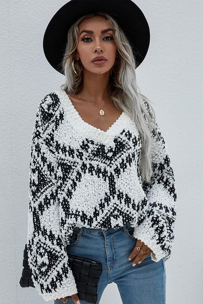 DEEP V NECK KNIT - Doublju