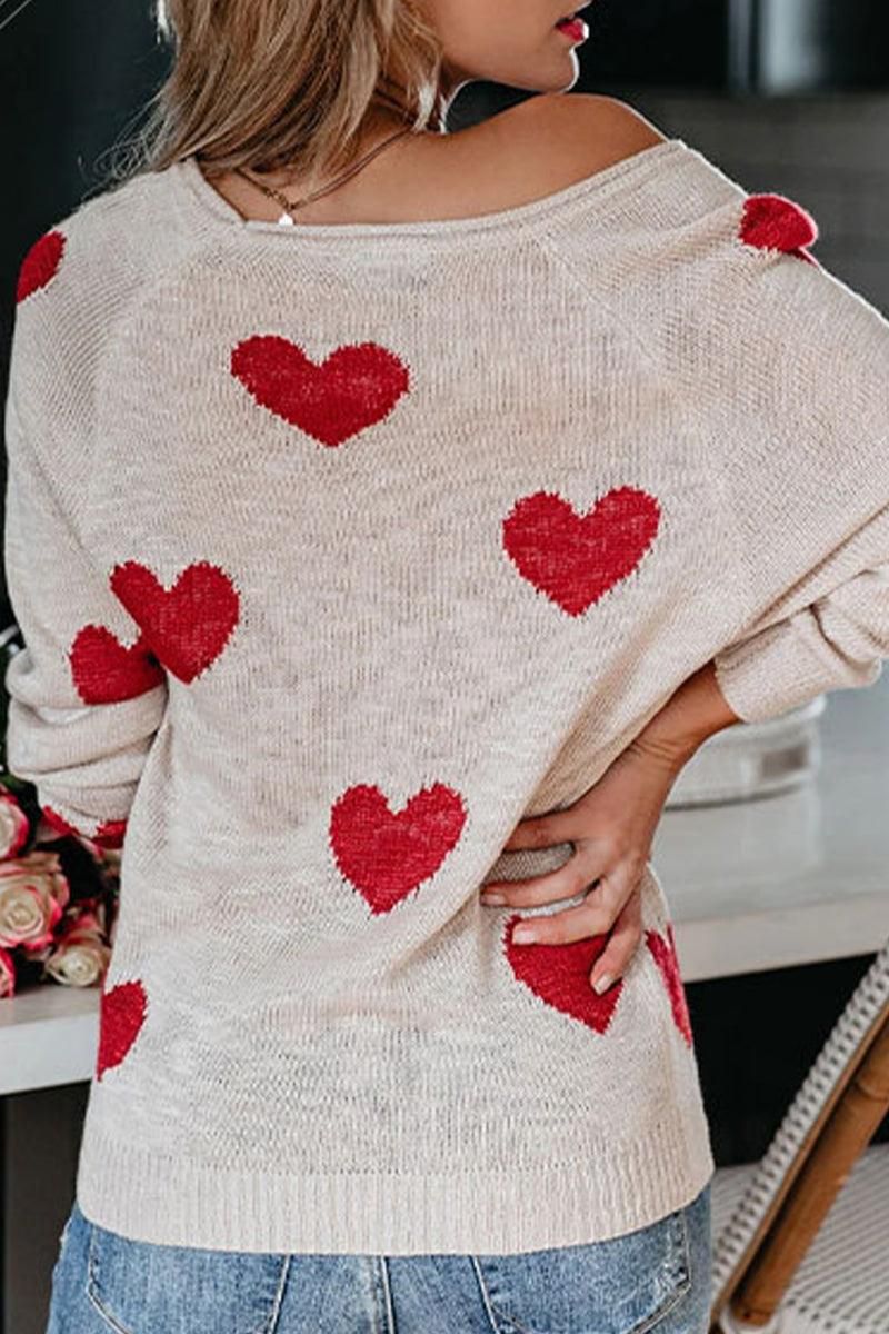 WOMEN HEART PRINTING LOOSE FIT KNIT SWEATER - Doublju