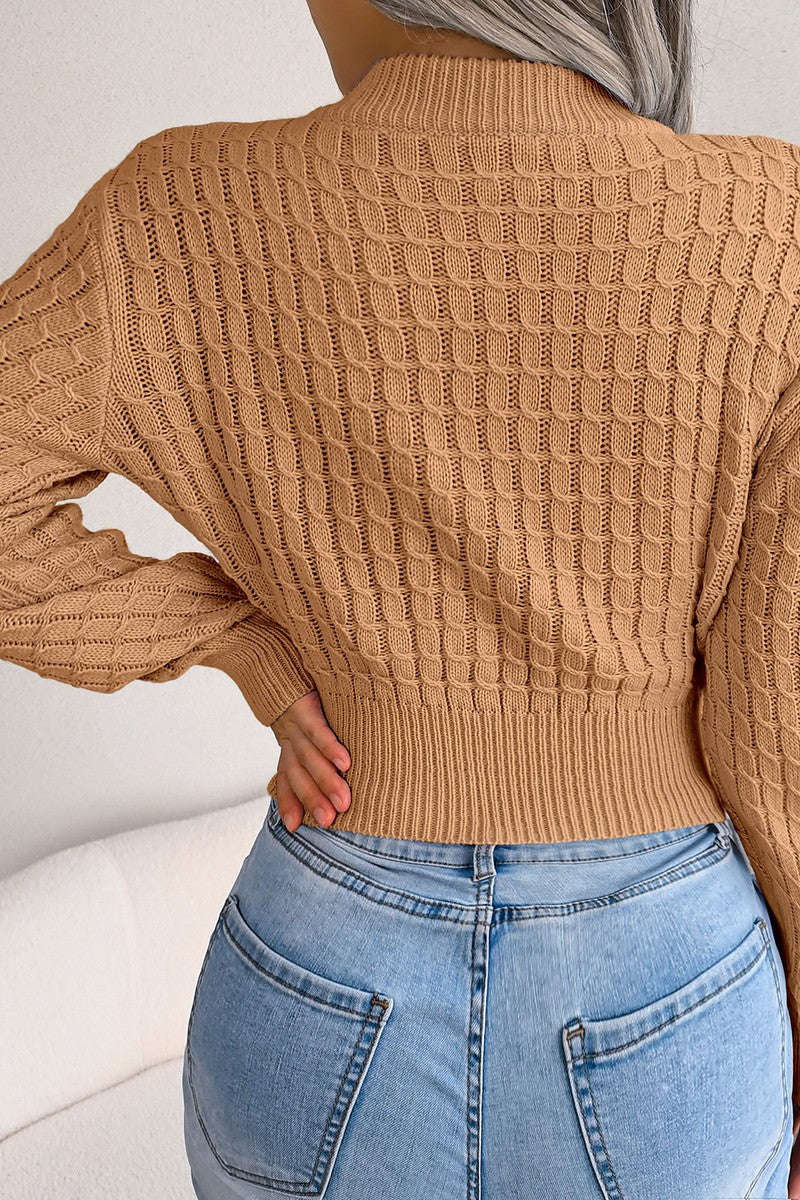 TWIST CHUNKY CABLE KNIT RIBBED CROP SWEATSHIRT