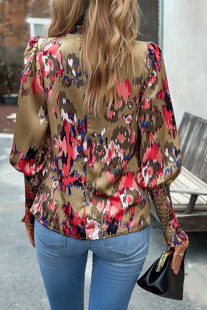 WOMEN FITTED SMOCK CUFF MARBLE PRINTING BLOUSE