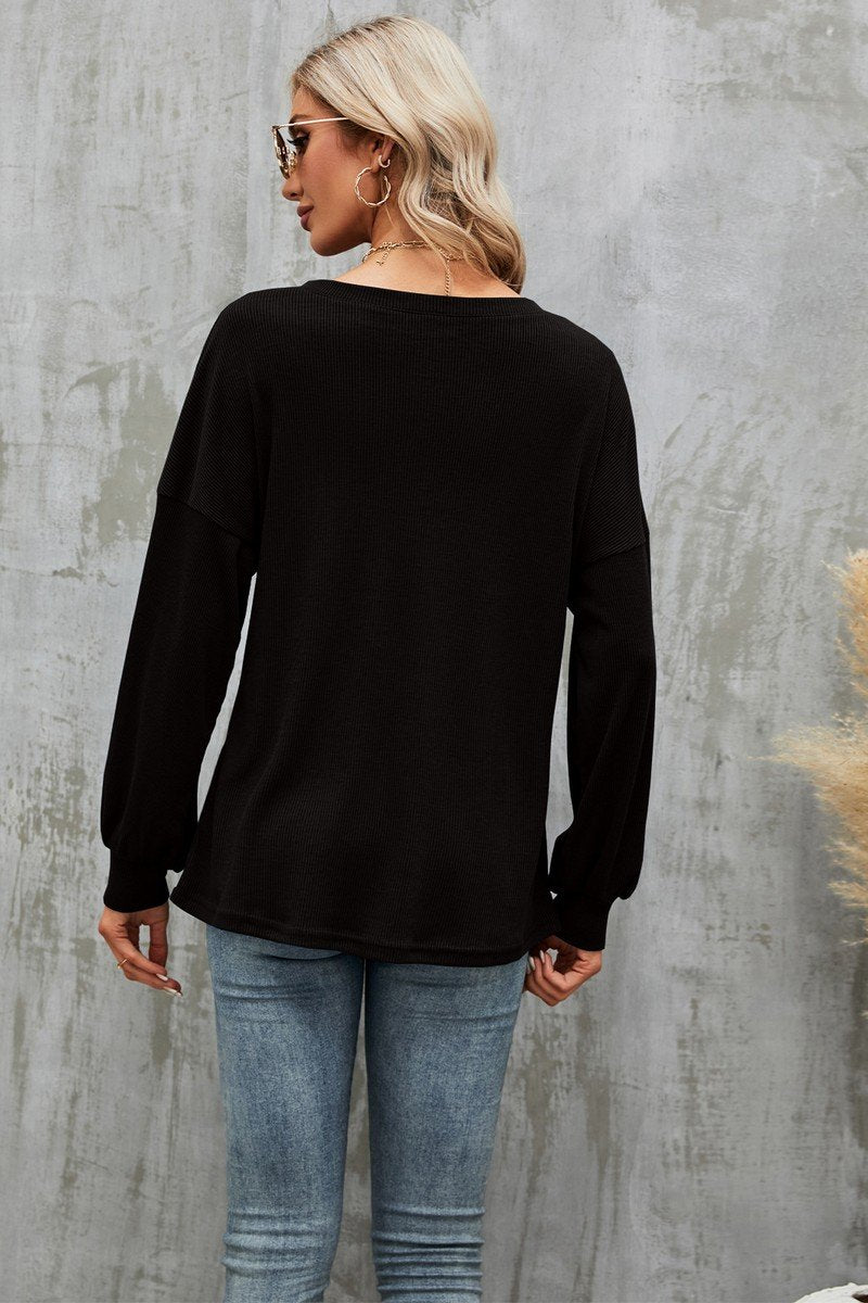 WOMEN LOOSE FIT HENLEY NECK RIBBED PULLOVER TEE