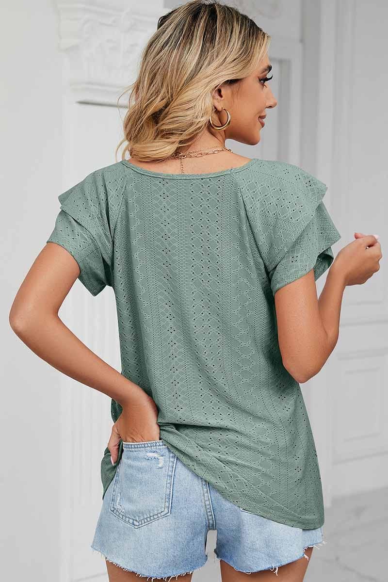 PUNCHING LACE CAKE PUFF V NECK T-SHIRTS - Doublju