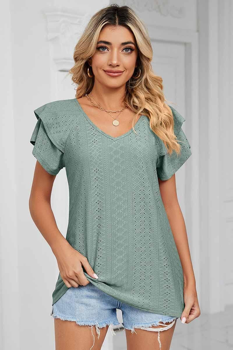 PUNCHING LACE CAKE PUFF V NECK T-SHIRTS - Doublju