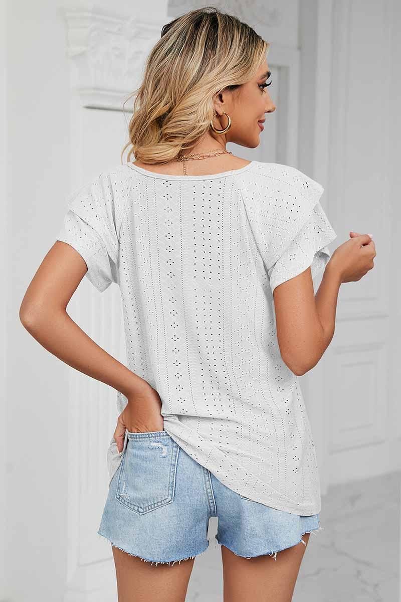 PUNCHING LACE CAKE PUFF V NECK T-SHIRTS - Doublju